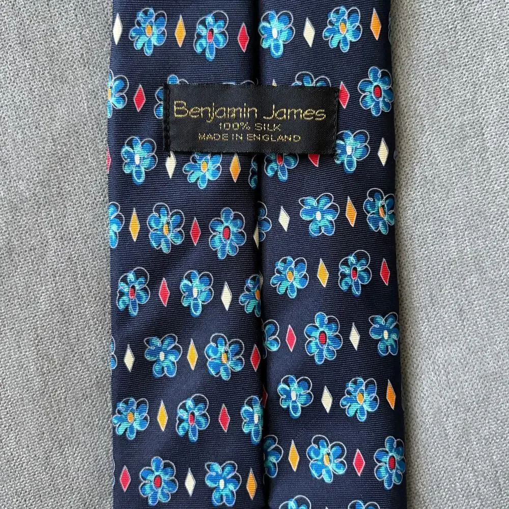 Benjamin James Silk Tie Made in England Blue Floral Diamond Mod Print 56x4
